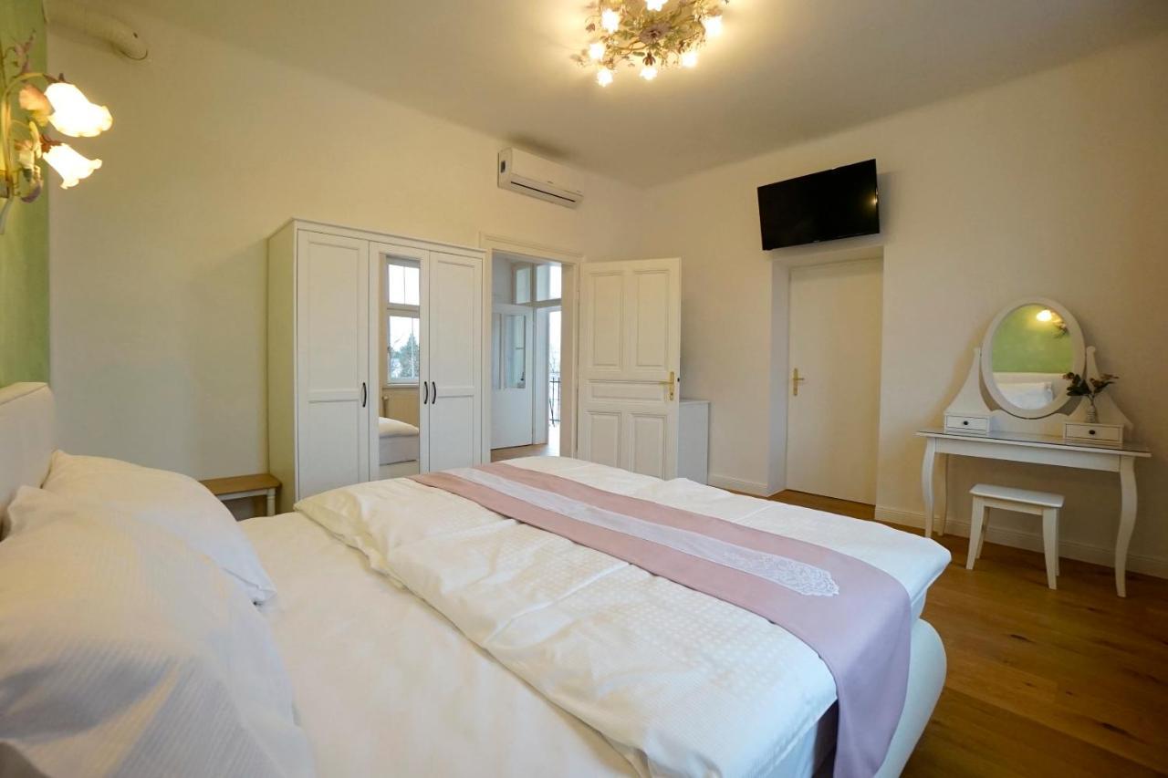 Albizia-Apartments Badeni járás Kültér fotó
