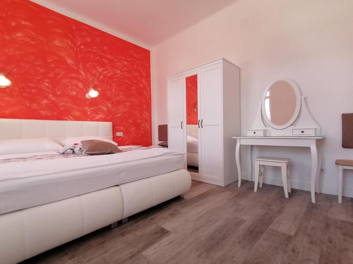 Albizia-Apartments Badeni járás Kültér fotó