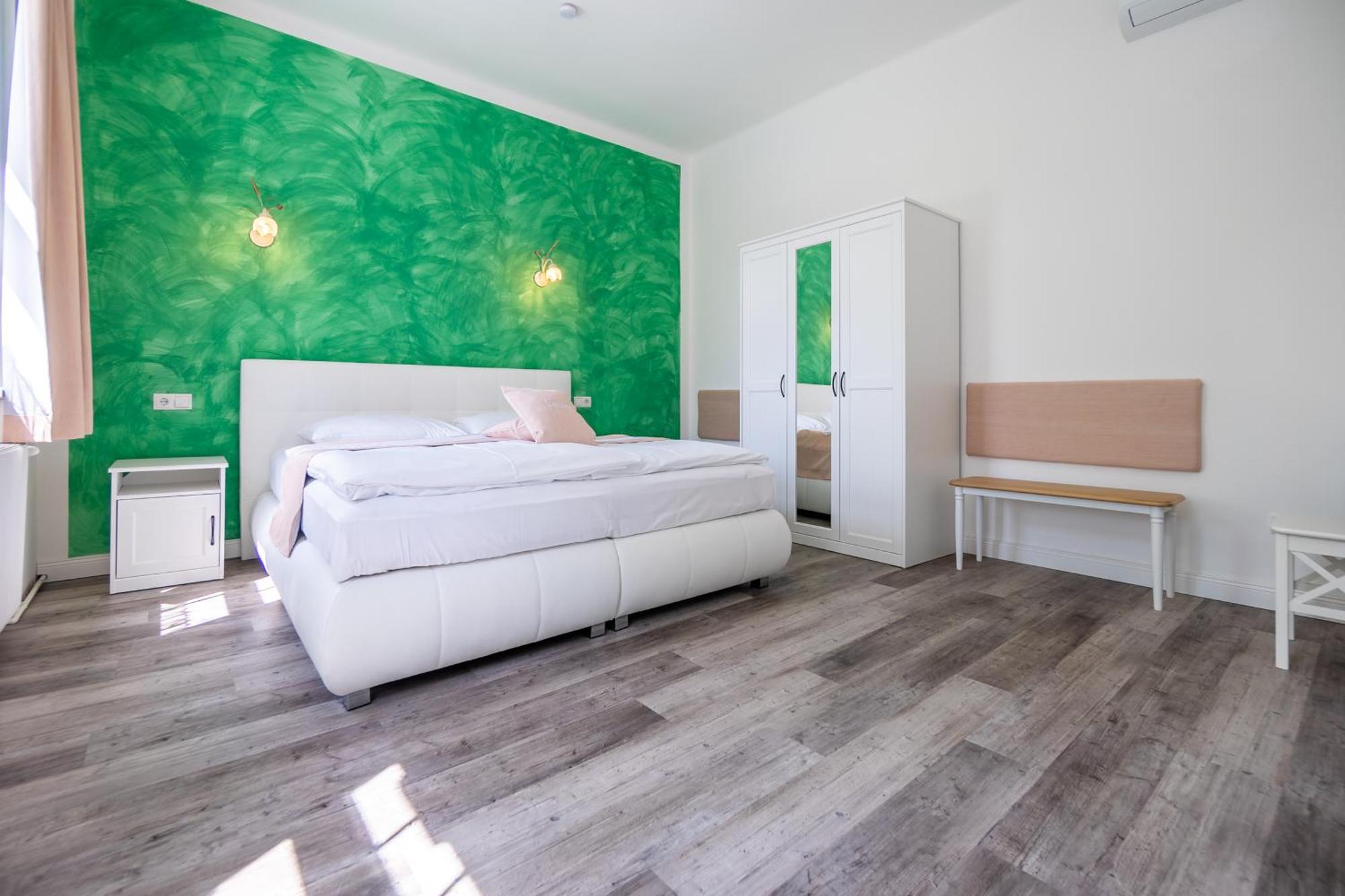 Albizia-Apartments Badeni járás Kültér fotó