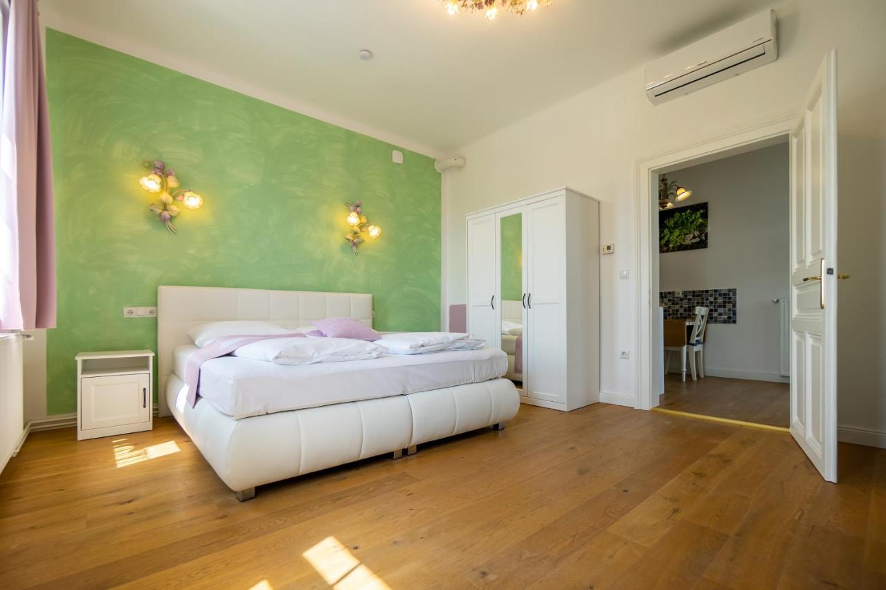 Albizia-Apartments Badeni járás Kültér fotó