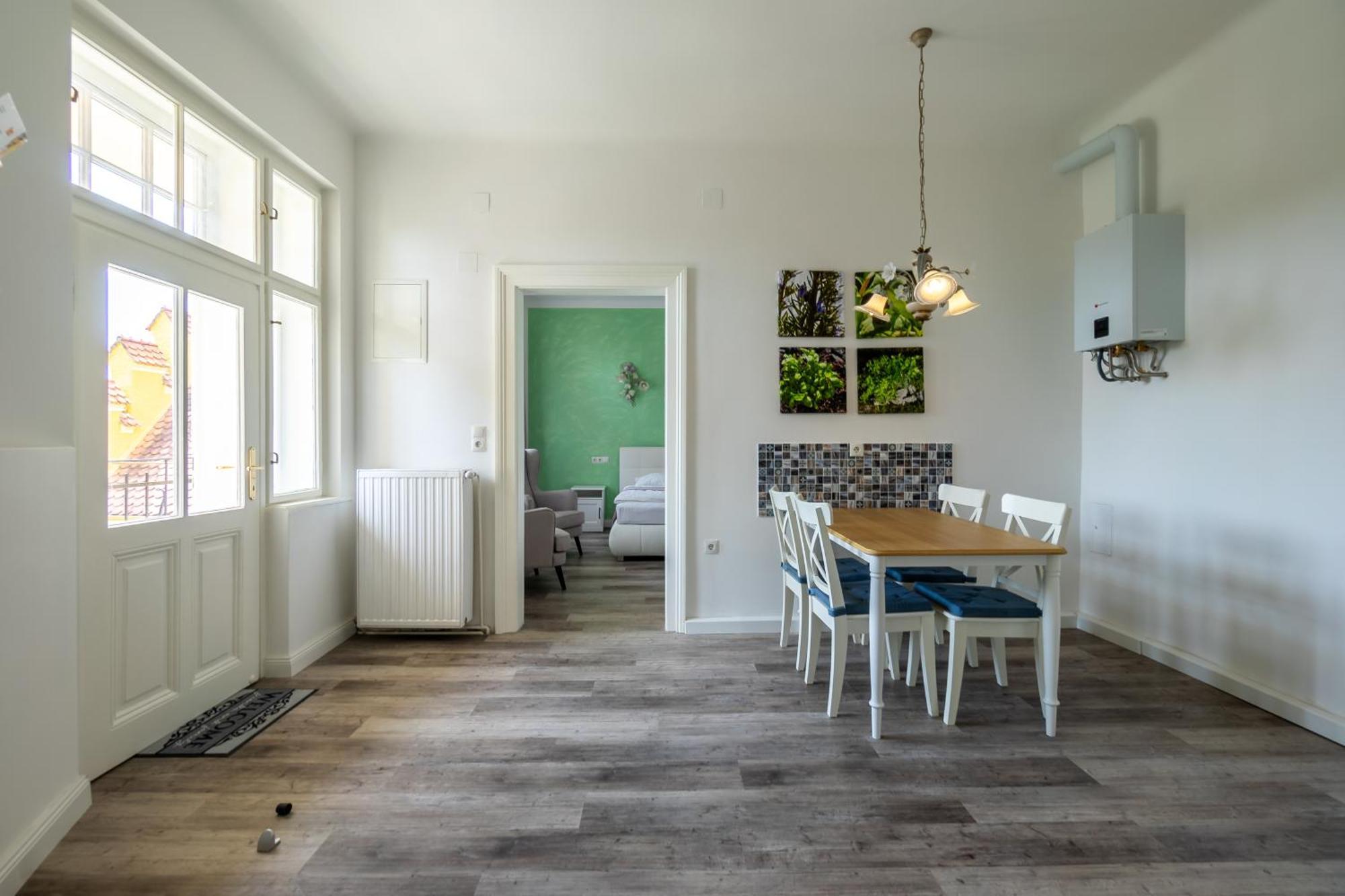 Albizia-Apartments Badeni járás Kültér fotó